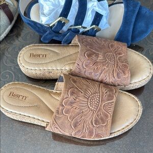 Born Women's Tan Sandals like brand new